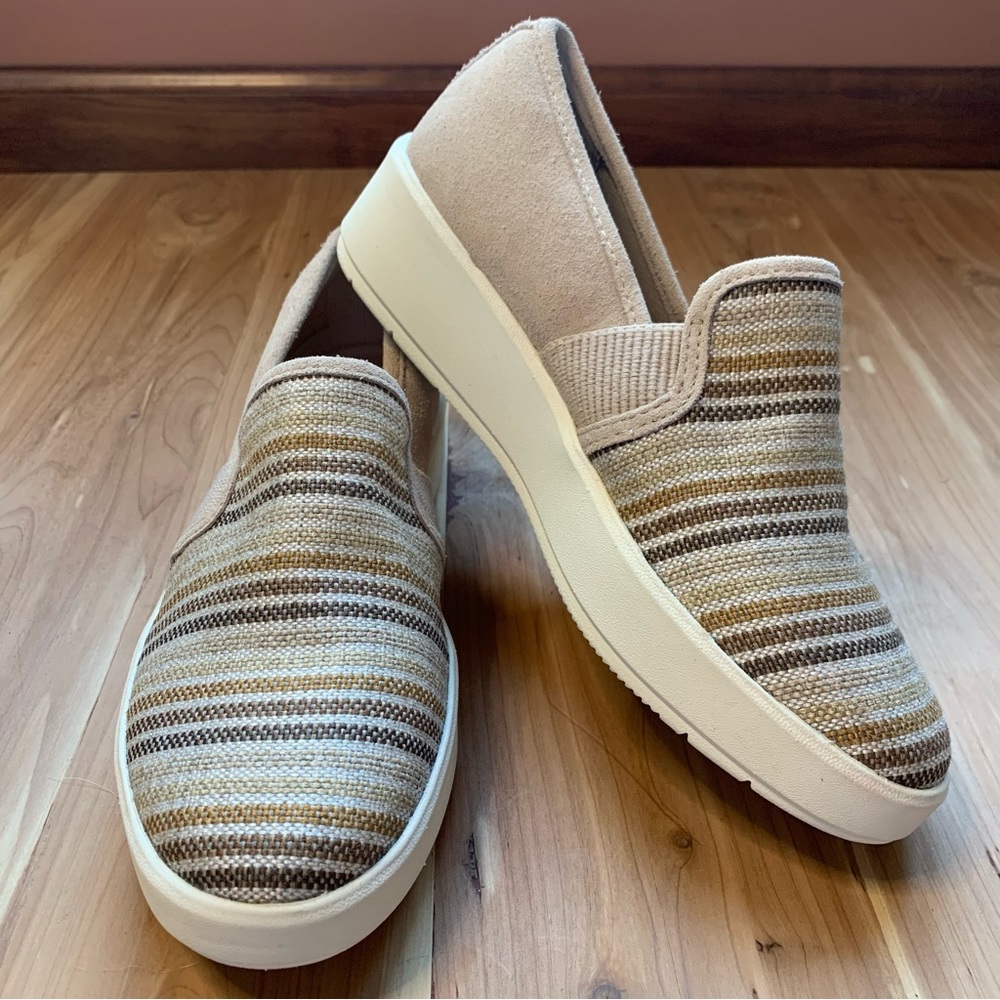 Clarks Collection Double Gore Slip Ons